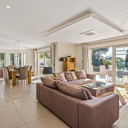 Sleeps 10 Pool Air Con T479908 *