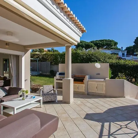 Villa Sleeps 10 Pool Air Con T479908 Vale do Lobo