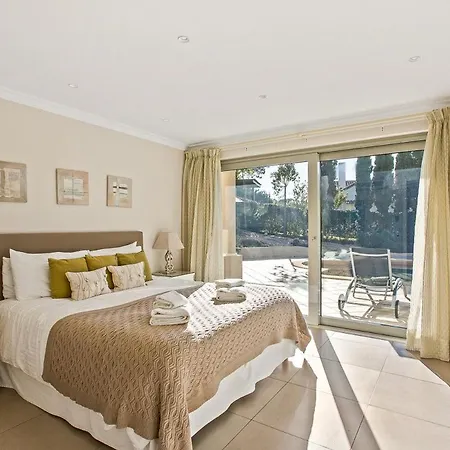 Sleeps 10 Pool Air Con T479908 * Vale do Lobo